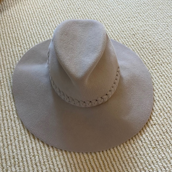 Lola Wool Hat, Camel - Picture 4 of 8